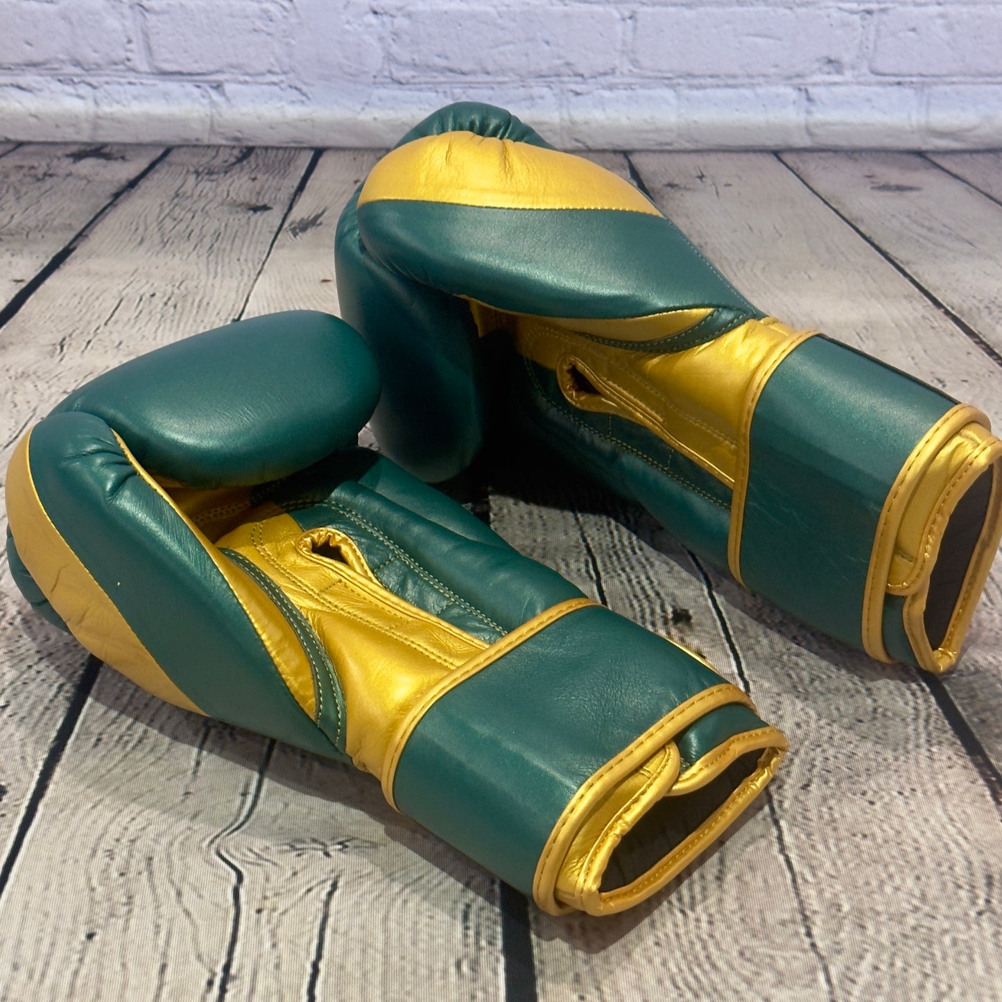 LEAD PRO-TECH Training Gloves ( Metallic Green-Gold )
