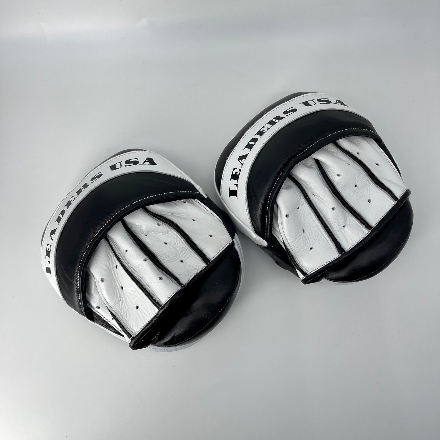 Mini Focus Mitts (Black-White)